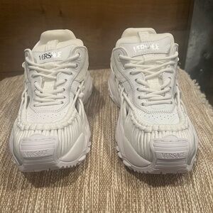 🤍 Versace Odissea Low-Top Sneakers – Bianco Ottico (White)